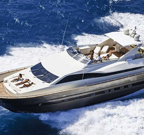 Luxury-yacht-rentals-miami