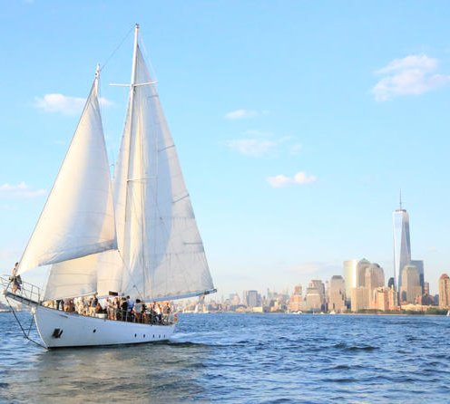New York Sailboat Cruise with