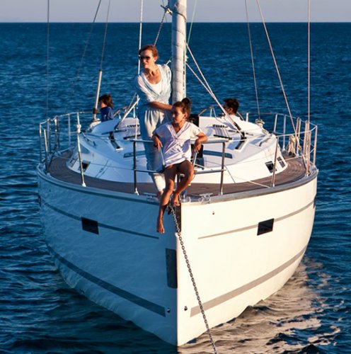 Crewed Yacht Charter