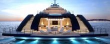 Motor Yacht GLEAM - Opens it self into Ocean life - Stern View