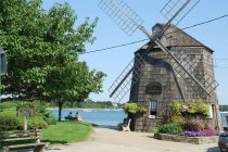 Sag_Harbor_Windmill width=