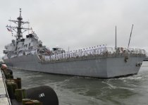 The guided-missile destroyer USS Stout (DDG 55) departs Naval facility Norfolk for implementation to your U.S. 6th Fleet on Aug. 18, 2013. United States Navy Photo