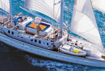 Luxury Motor Yacht Charters