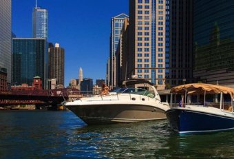 Yacht charter Chicago