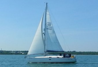 Yacht charter Solent